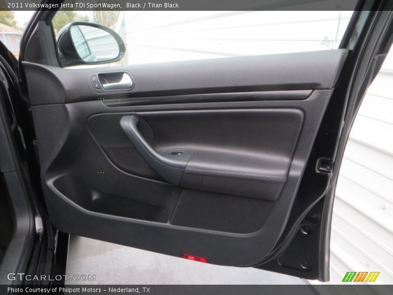 Black / Titan Black 2011 Volkswagen Jetta TDI SportWagen