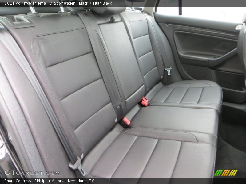 Black / Titan Black 2011 Volkswagen Jetta TDI SportWagen