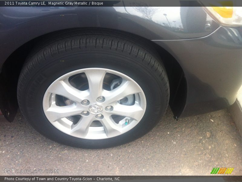 Magnetic Gray Metallic / Bisque 2011 Toyota Camry LE