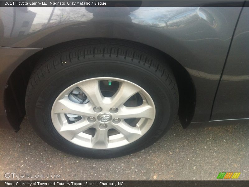 Magnetic Gray Metallic / Bisque 2011 Toyota Camry LE