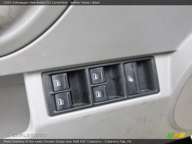 Mellow Yellow / Black 2003 Volkswagen New Beetle GLS Convertible