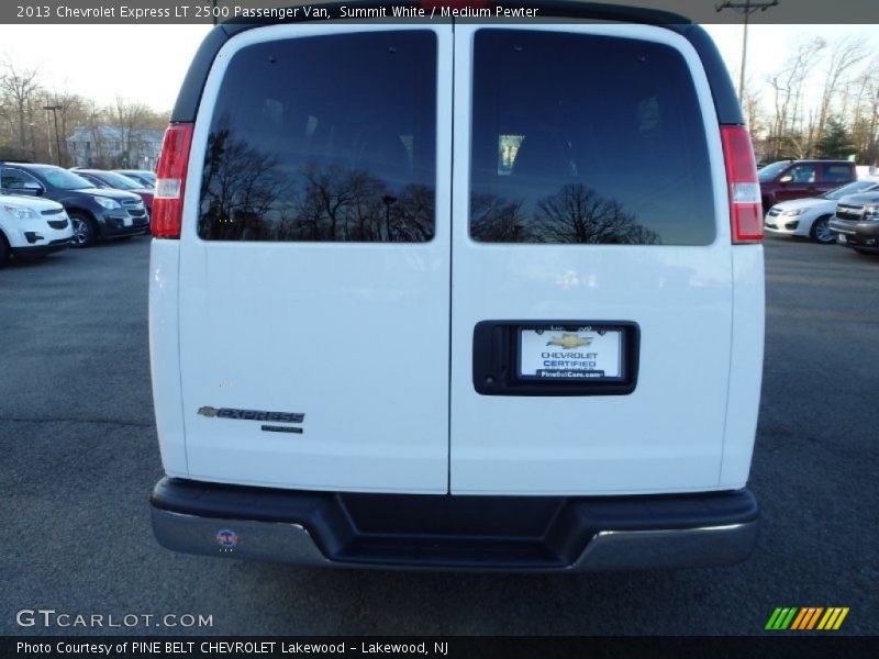 Summit White / Medium Pewter 2013 Chevrolet Express LT 2500 Passenger Van