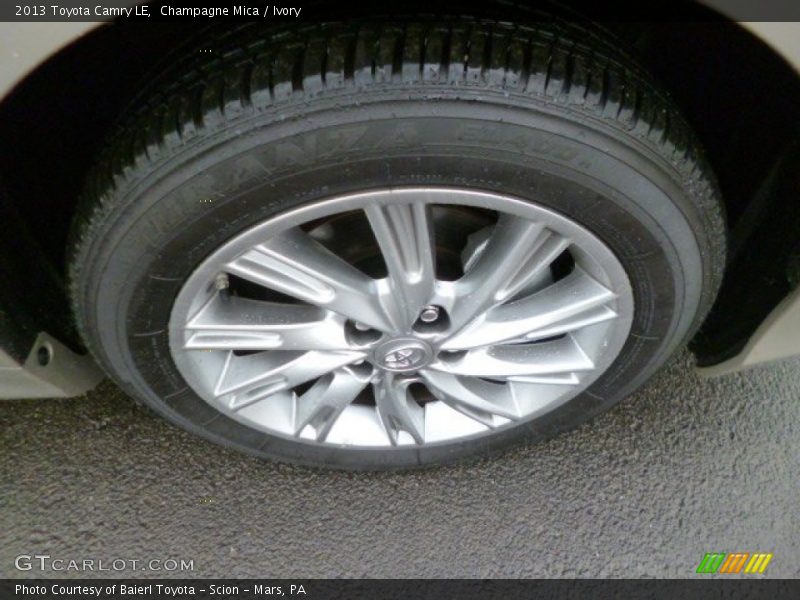 Champagne Mica / Ivory 2013 Toyota Camry LE