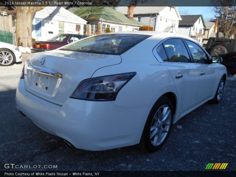 Pearl White / Charcoal 2014 Nissan Maxima 3.5 S