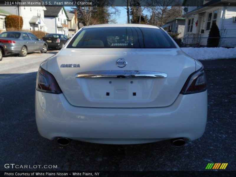 Pearl White / Charcoal 2014 Nissan Maxima 3.5 S
