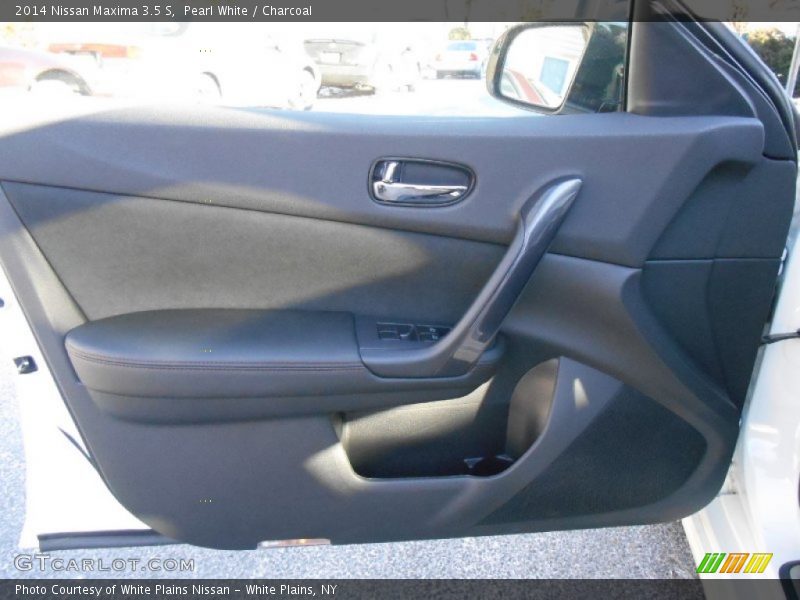 Pearl White / Charcoal 2014 Nissan Maxima 3.5 S