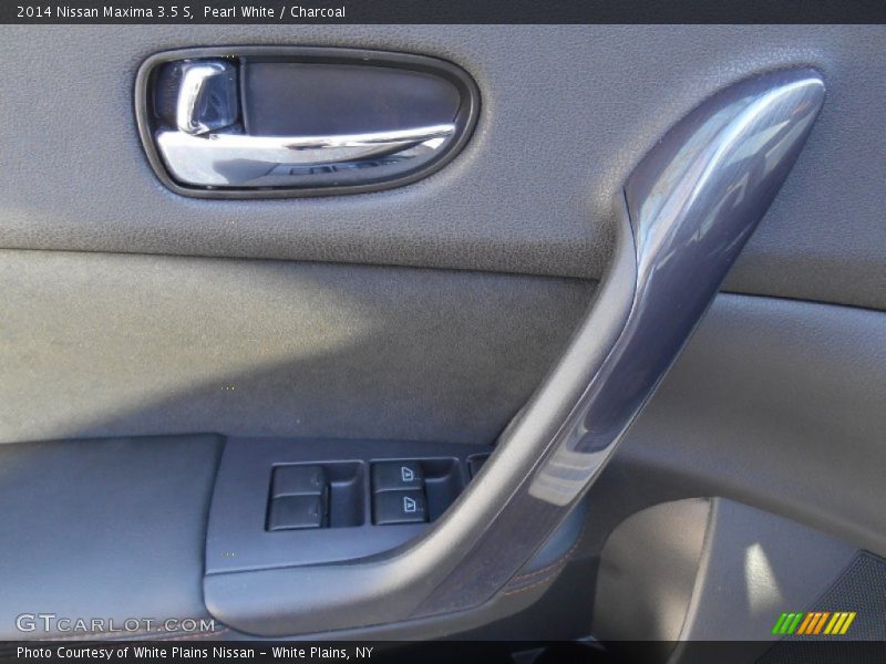Pearl White / Charcoal 2014 Nissan Maxima 3.5 S