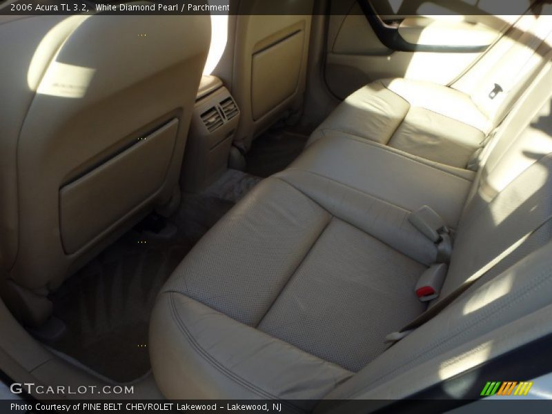 White Diamond Pearl / Parchment 2006 Acura TL 3.2