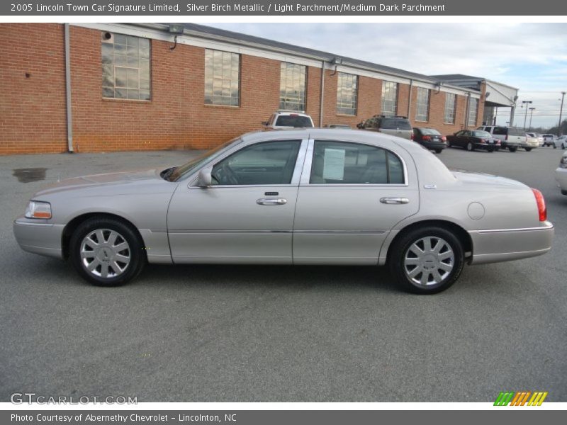 Silver Birch Metallic / Light Parchment/Medium Dark Parchment 2005 Lincoln Town Car Signature Limited