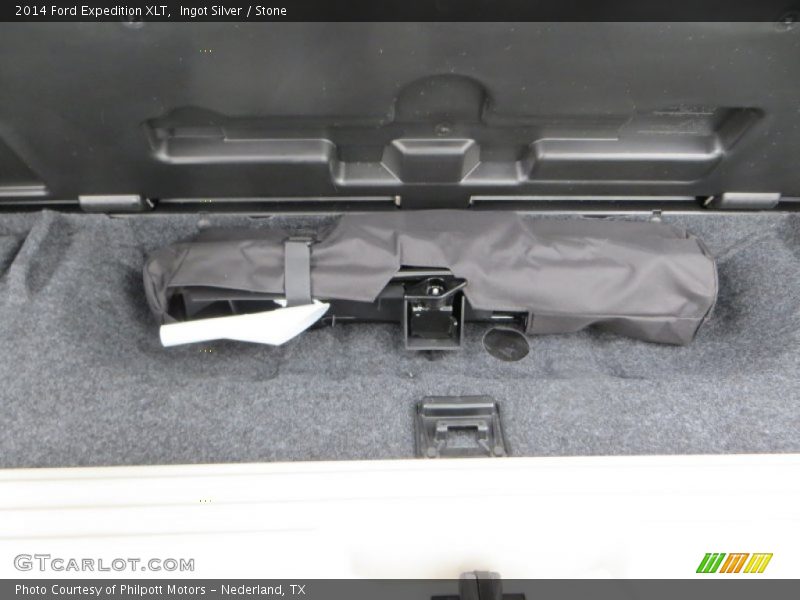 Ingot Silver / Stone 2014 Ford Expedition XLT