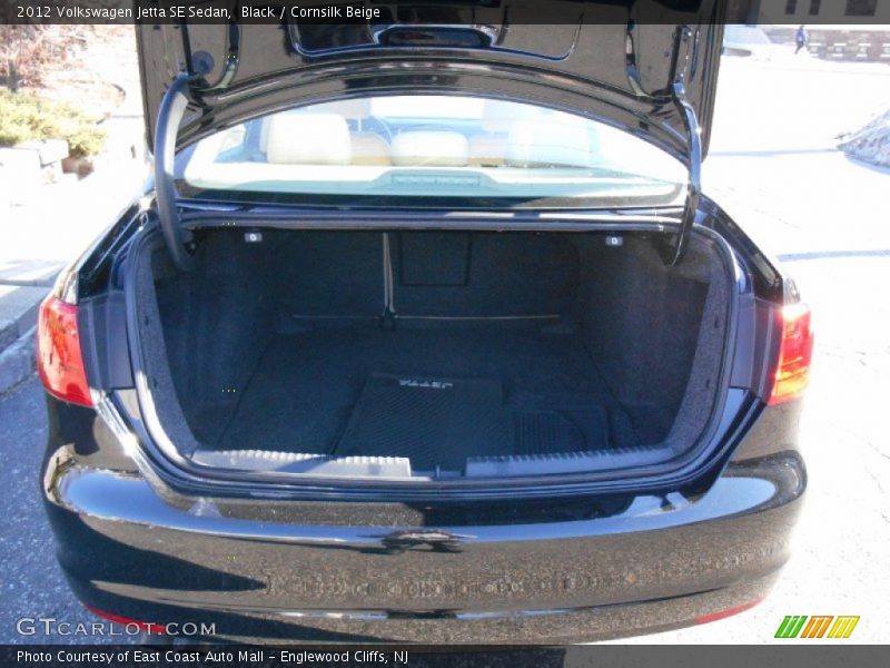 Black / Cornsilk Beige 2012 Volkswagen Jetta SE Sedan