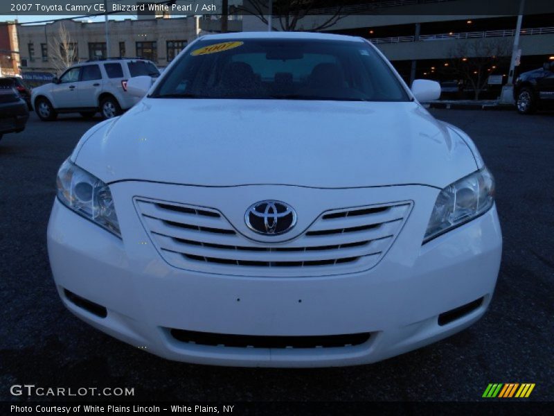 Blizzard White Pearl / Ash 2007 Toyota Camry CE