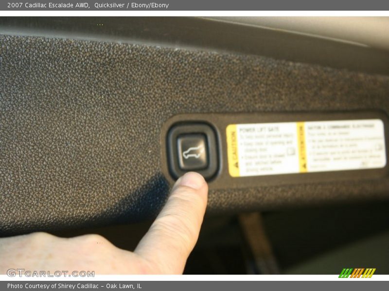 Quicksilver / Ebony/Ebony 2007 Cadillac Escalade AWD