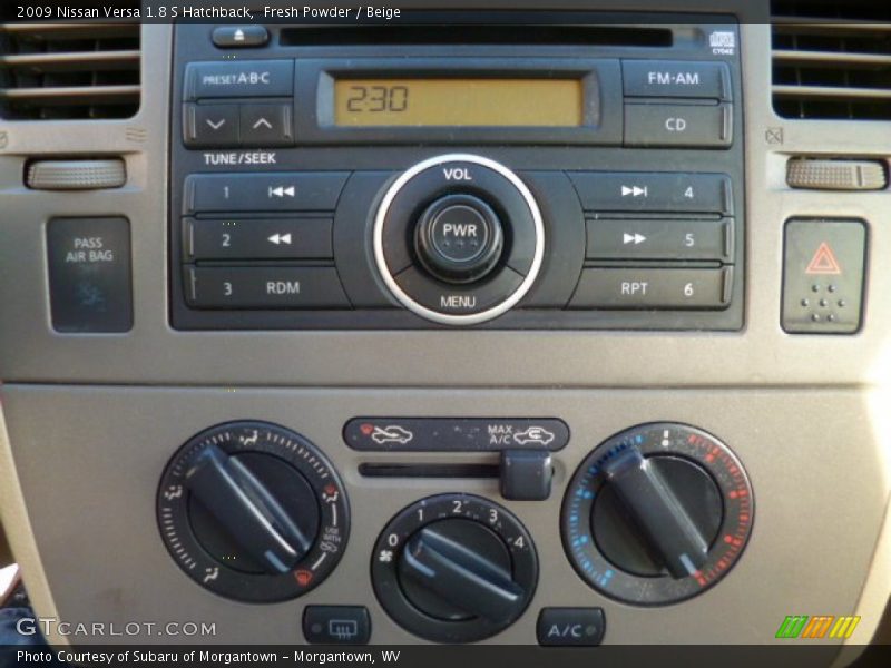 Fresh Powder / Beige 2009 Nissan Versa 1.8 S Hatchback