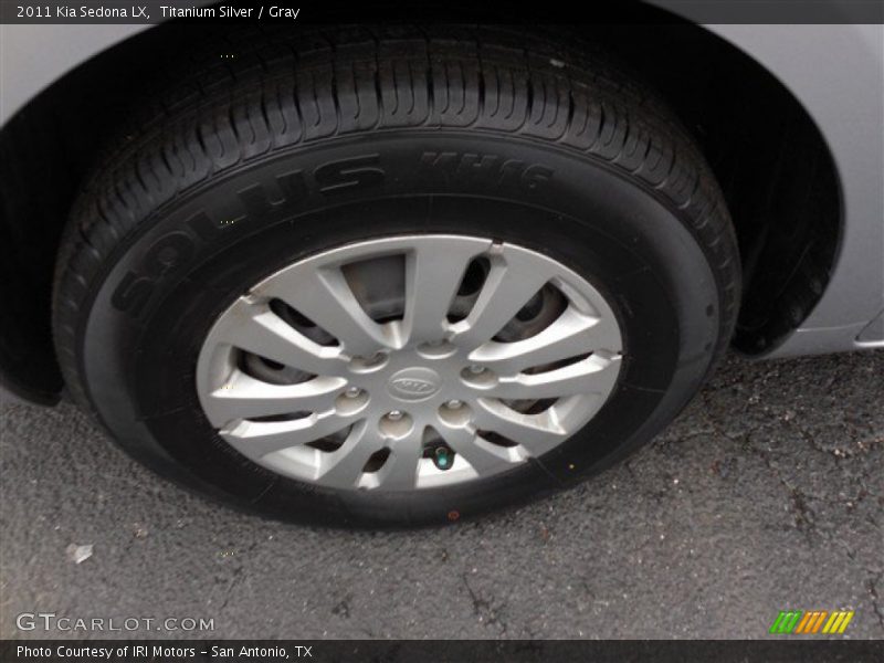 Titanium Silver / Gray 2011 Kia Sedona LX