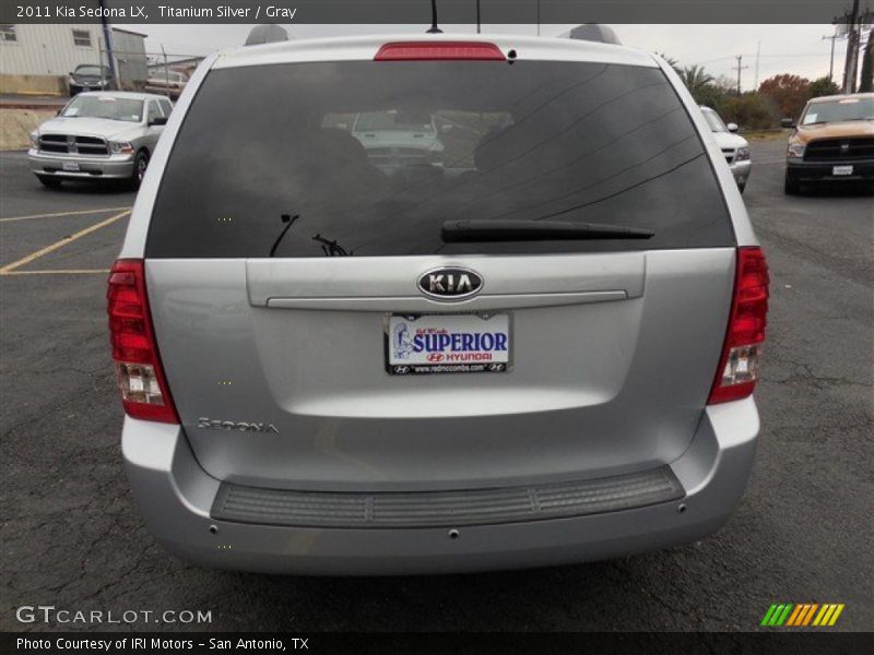 Titanium Silver / Gray 2011 Kia Sedona LX
