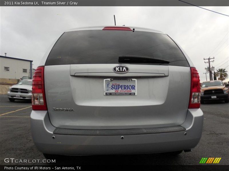 Titanium Silver / Gray 2011 Kia Sedona LX