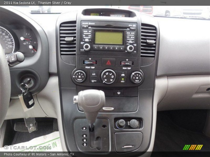 Titanium Silver / Gray 2011 Kia Sedona LX