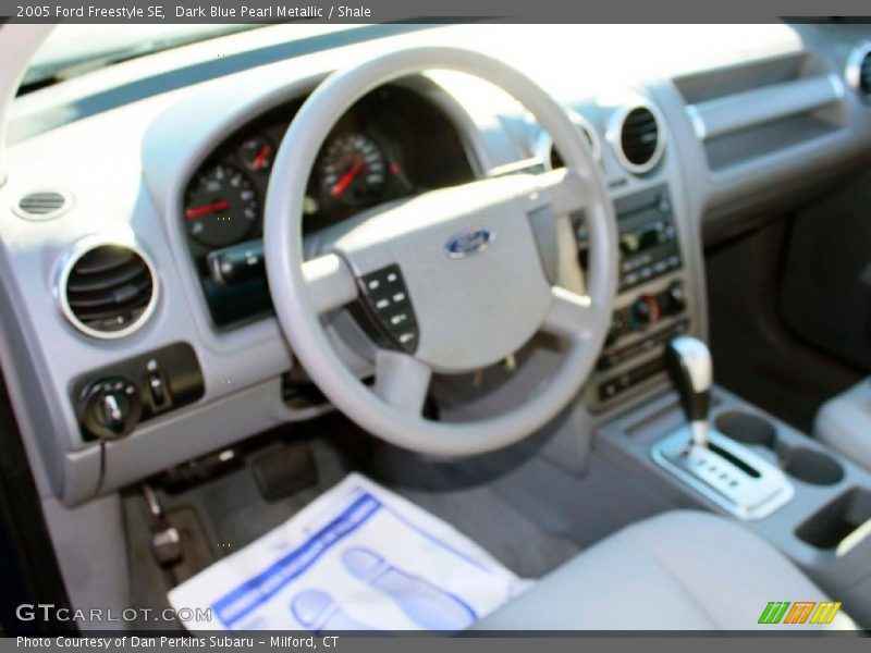 Dark Blue Pearl Metallic / Shale 2005 Ford Freestyle SE