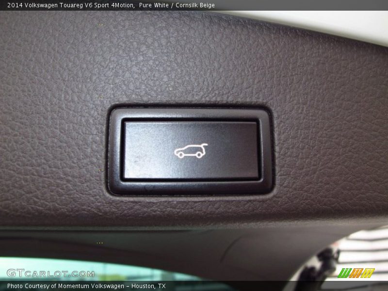 Pure White / Cornsilk Beige 2014 Volkswagen Touareg V6 Sport 4Motion
