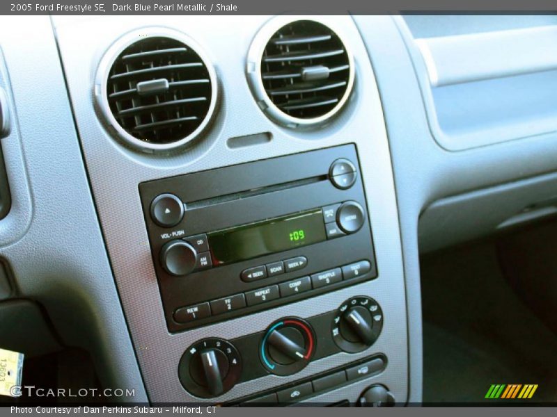 Dark Blue Pearl Metallic / Shale 2005 Ford Freestyle SE