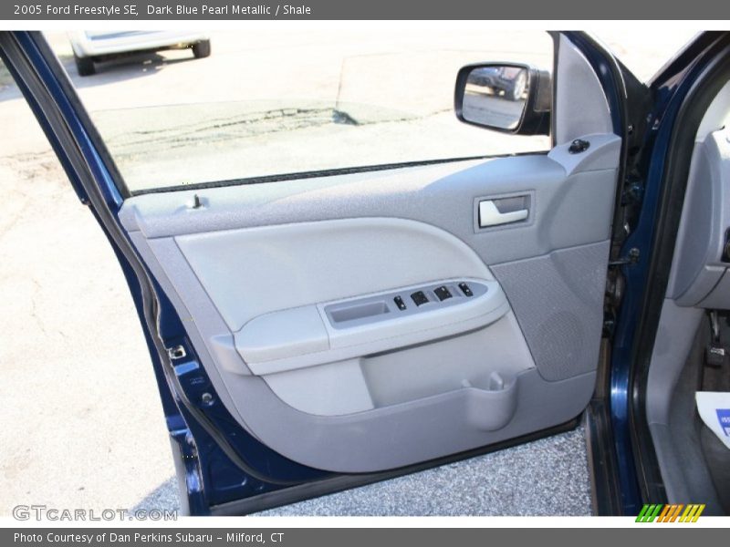 Dark Blue Pearl Metallic / Shale 2005 Ford Freestyle SE