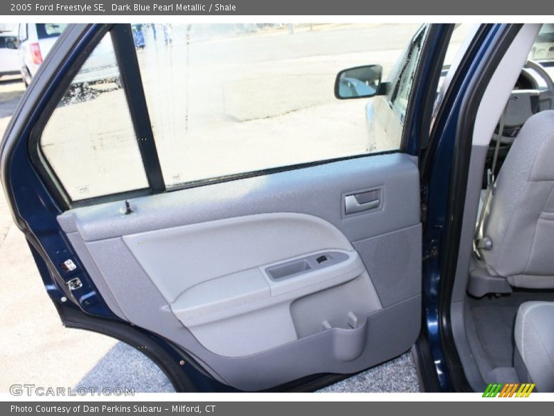 Dark Blue Pearl Metallic / Shale 2005 Ford Freestyle SE