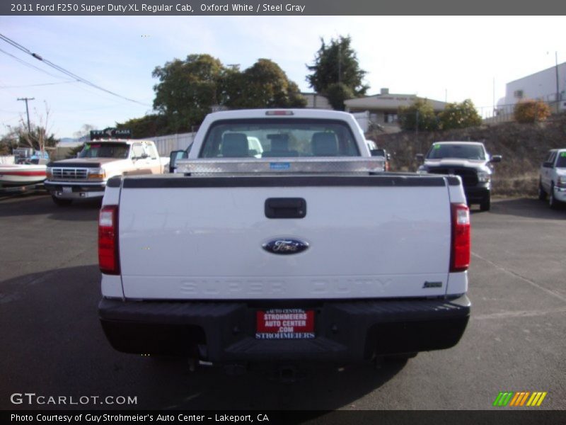 Oxford White / Steel Gray 2011 Ford F250 Super Duty XL Regular Cab
