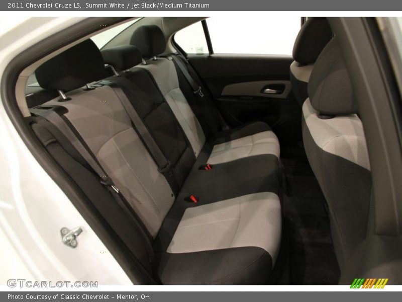 Summit White / Jet Black/Medium Titanium 2011 Chevrolet Cruze LS