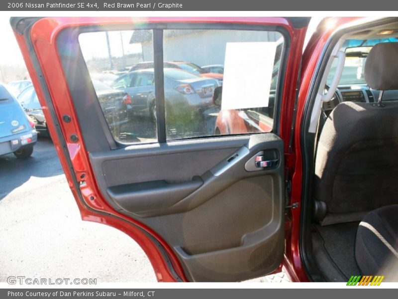Red Brawn Pearl / Graphite 2006 Nissan Pathfinder SE 4x4