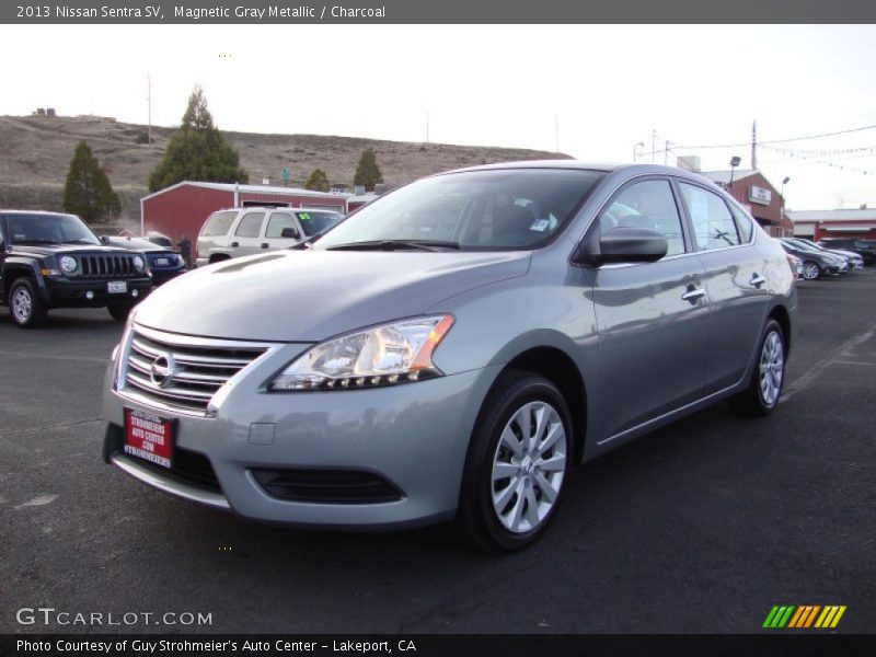 Magnetic Gray Metallic / Charcoal 2013 Nissan Sentra SV