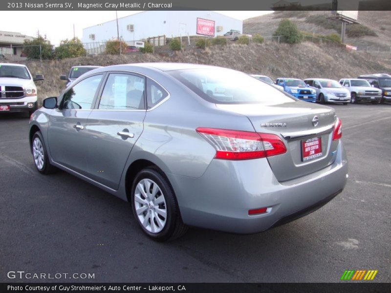 Magnetic Gray Metallic / Charcoal 2013 Nissan Sentra SV