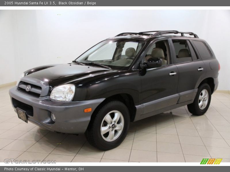 Front 3/4 View of 2005 Santa Fe LX 3.5