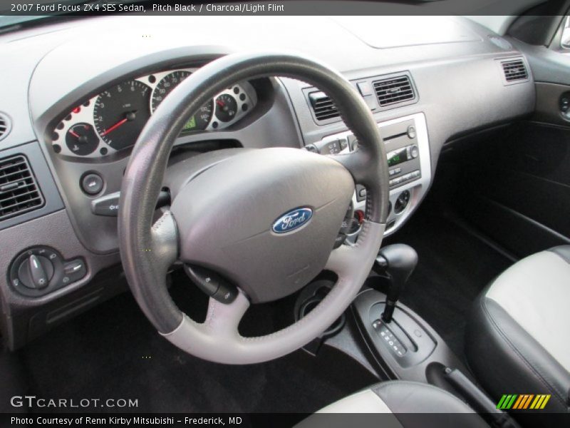 Pitch Black / Charcoal/Light Flint 2007 Ford Focus ZX4 SES Sedan