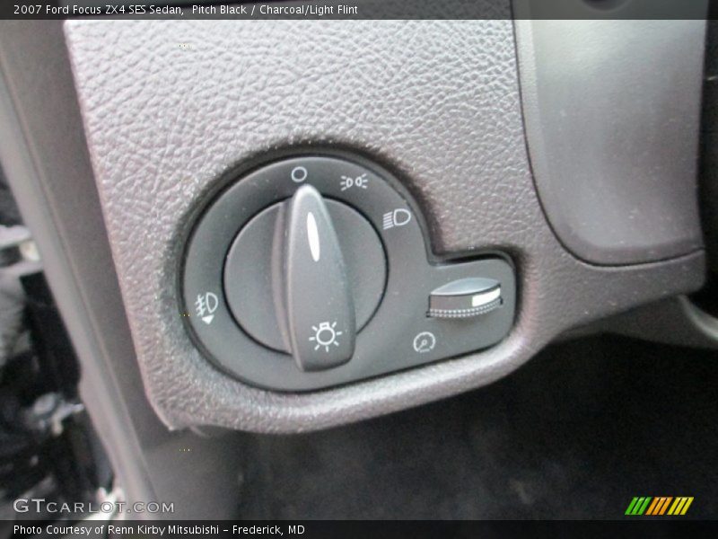 Pitch Black / Charcoal/Light Flint 2007 Ford Focus ZX4 SES Sedan