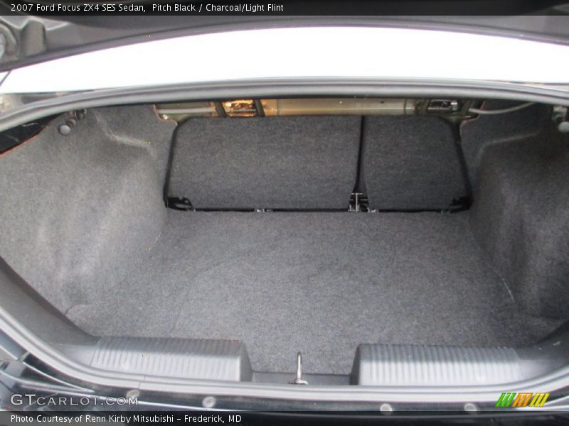 Pitch Black / Charcoal/Light Flint 2007 Ford Focus ZX4 SES Sedan
