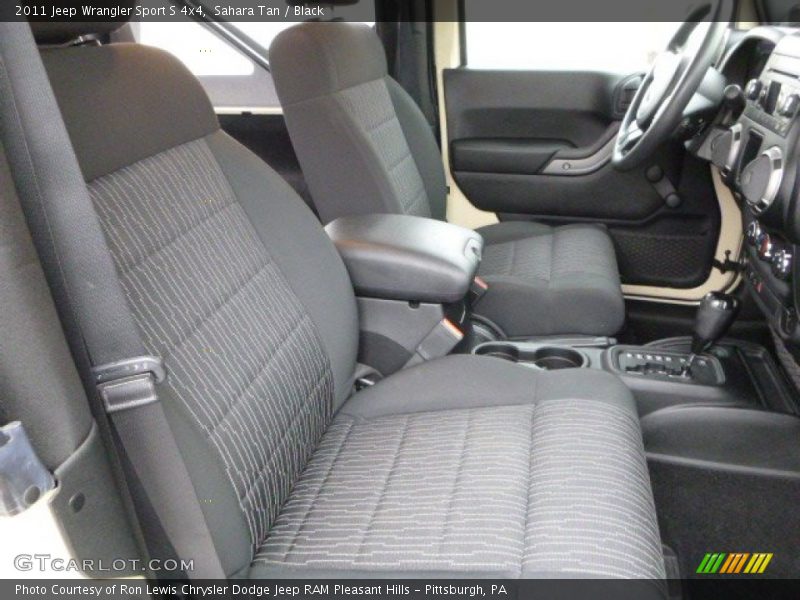 Sahara Tan / Black 2011 Jeep Wrangler Sport S 4x4