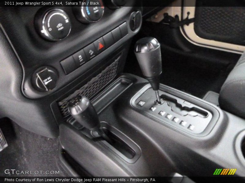 Sahara Tan / Black 2011 Jeep Wrangler Sport S 4x4