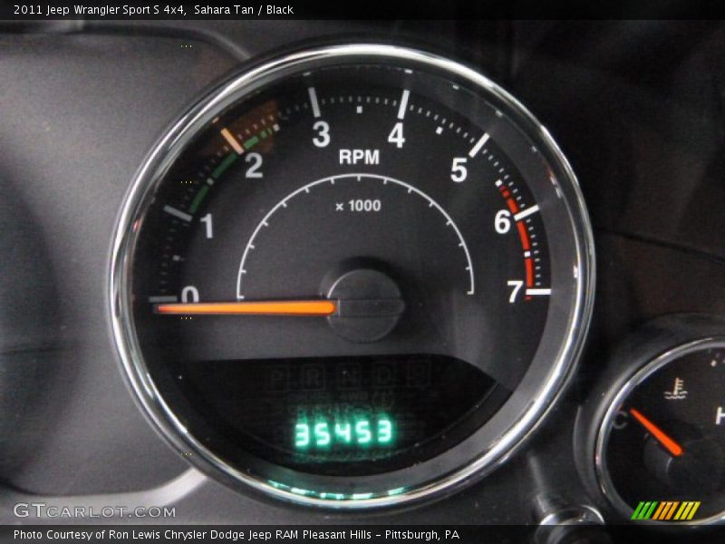 Sahara Tan / Black 2011 Jeep Wrangler Sport S 4x4