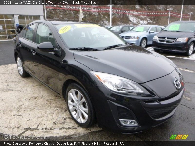 Front 3/4 View of 2011 MAZDA3 s Grand Touring 4 Door