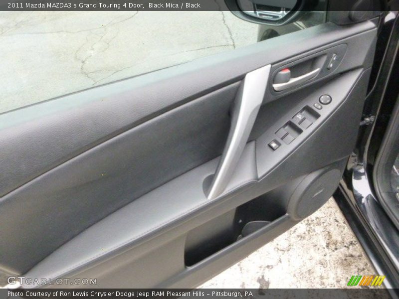 Black Mica / Black 2011 Mazda MAZDA3 s Grand Touring 4 Door