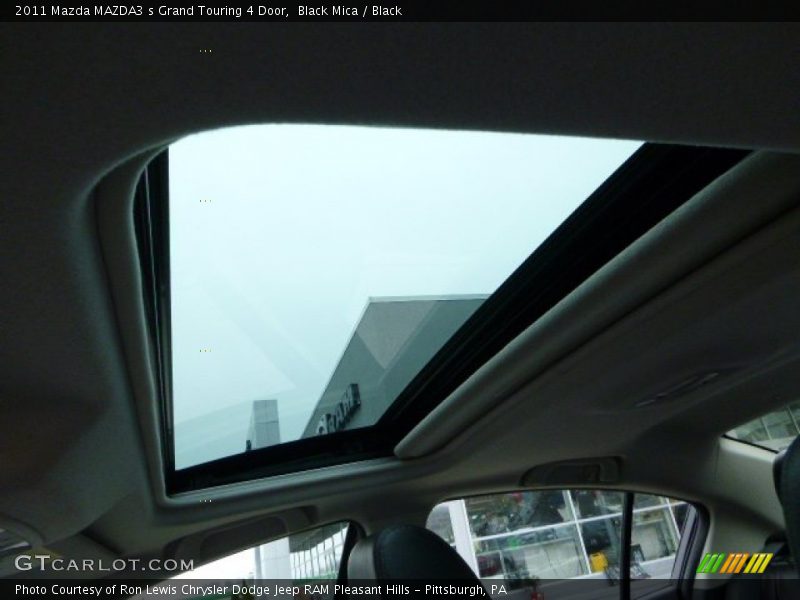 Black Mica / Black 2011 Mazda MAZDA3 s Grand Touring 4 Door