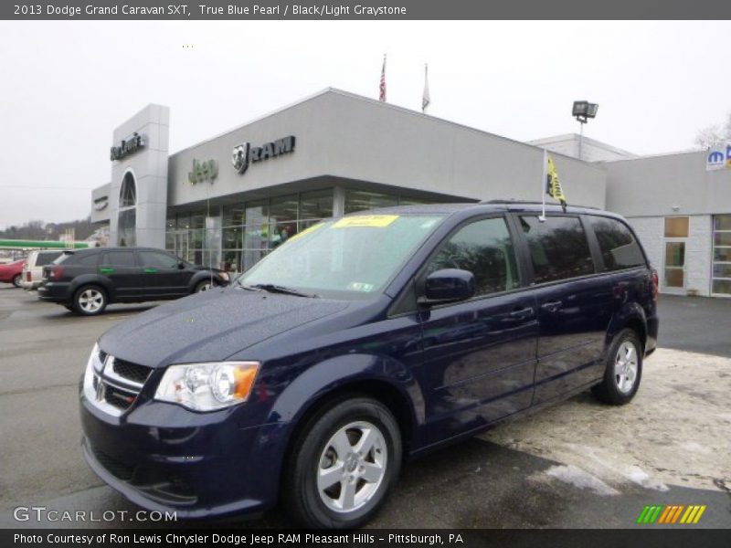 True Blue Pearl / Black/Light Graystone 2013 Dodge Grand Caravan SXT