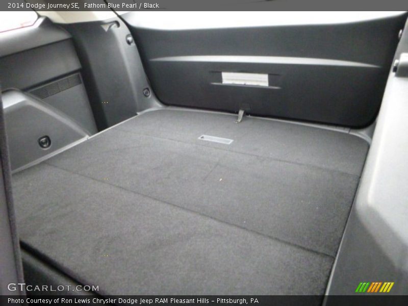 Fathom Blue Pearl / Black 2014 Dodge Journey SE
