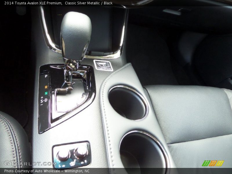 Classic Silver Metallic / Black 2014 Toyota Avalon XLE Premium