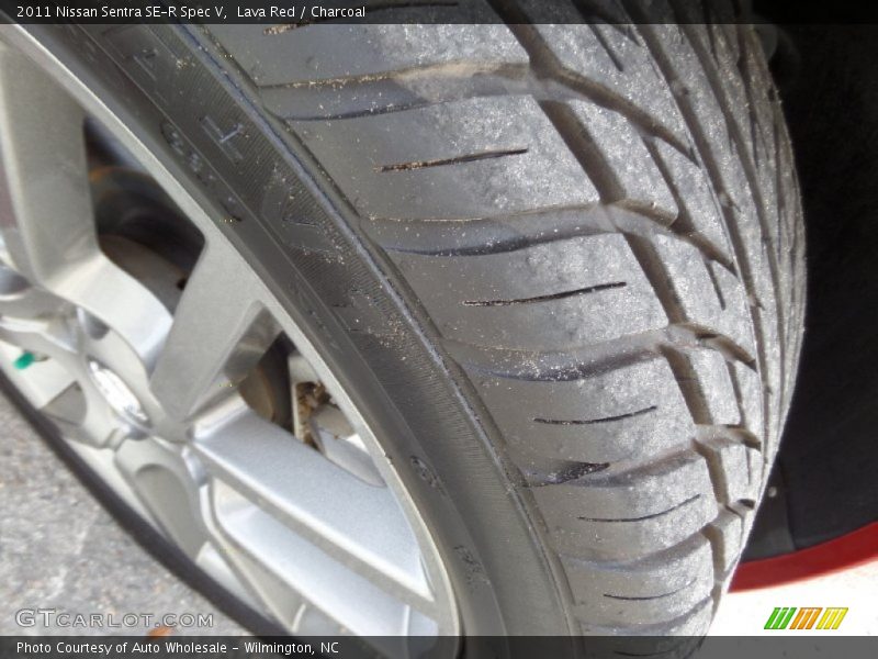 Lava Red / Charcoal 2011 Nissan Sentra SE-R Spec V