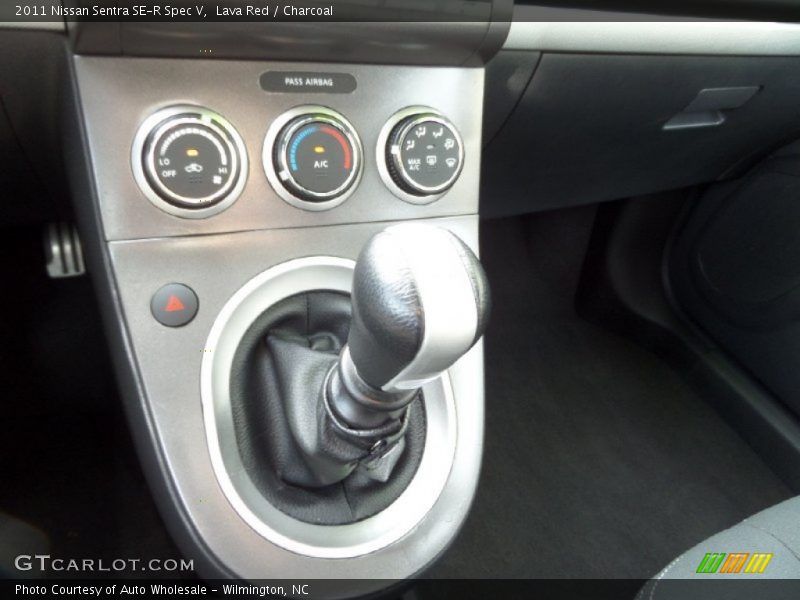  2011 Sentra SE-R Spec V 6 Speed Manual Shifter