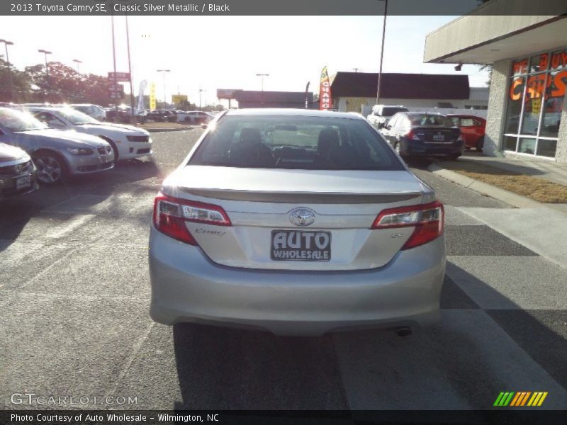 Classic Silver Metallic / Black 2013 Toyota Camry SE