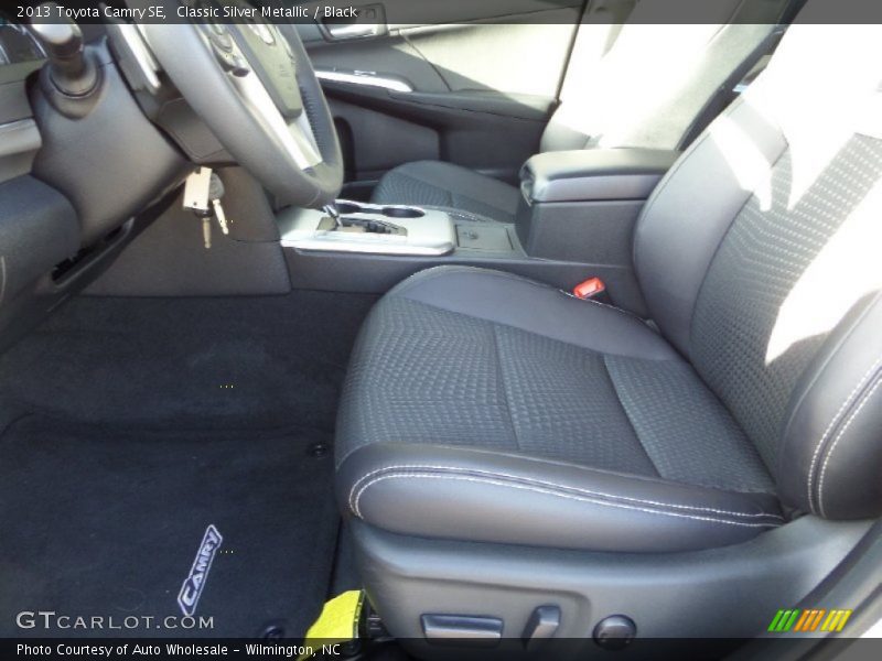 Classic Silver Metallic / Black 2013 Toyota Camry SE