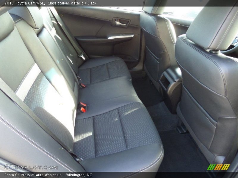 Classic Silver Metallic / Black 2013 Toyota Camry SE